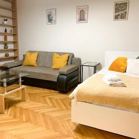 Fancy Life Apartment *