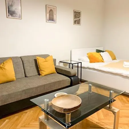 Fancy Life Apartman Varsó